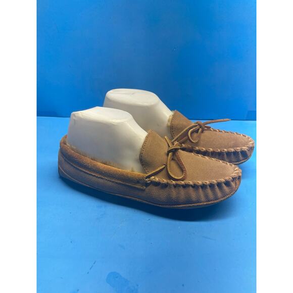 LL Bean Wicked Good Mocs Slippers Kids Size 5 Sheepskin Lamb Fur Moccasins Tan - Picture 5 of 11